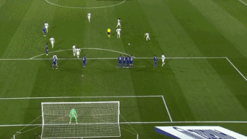 松井秀喜在世界大赛第六战贡献 6 分打点，助洋基夺魁并成为首位亚裔世界大赛 MVP