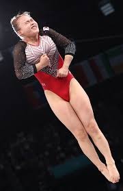 东契奇也是个彻彻底底的詹密，从刚进联盟就亮明了身份，如今和偶像同队…