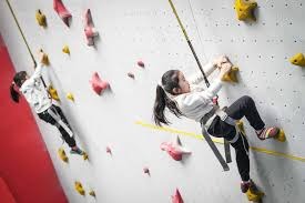 叙事模拟新作《请修改头条》中文商店页上线：经营报社，操控舆论